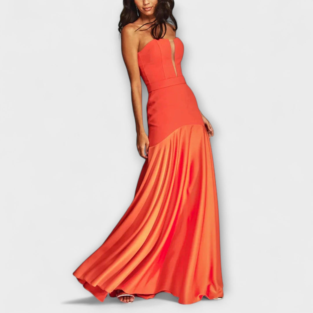 Vada - Off-Shoulder Maxi Dress with V-Neck